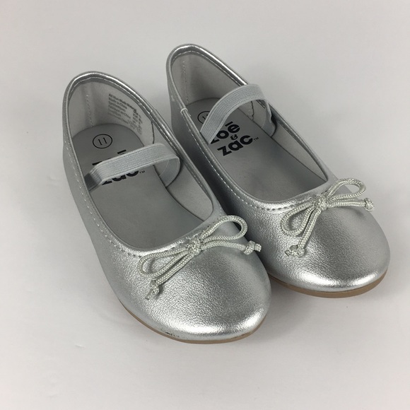Zoe & Zac Silver Ballerina dress shoes - Picture 1 of 6
